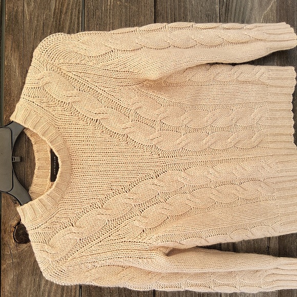 Ann Taylor Cream Colored Cable Knit Sweater Size XS - Picture 3 of 5